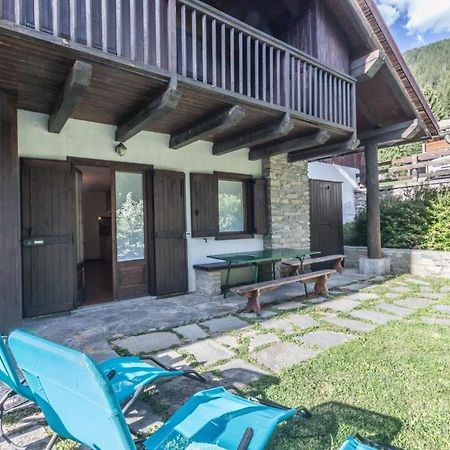 Altido Charming Apartments With Mountain Views And Green Backyard In Verrand Exterior photo