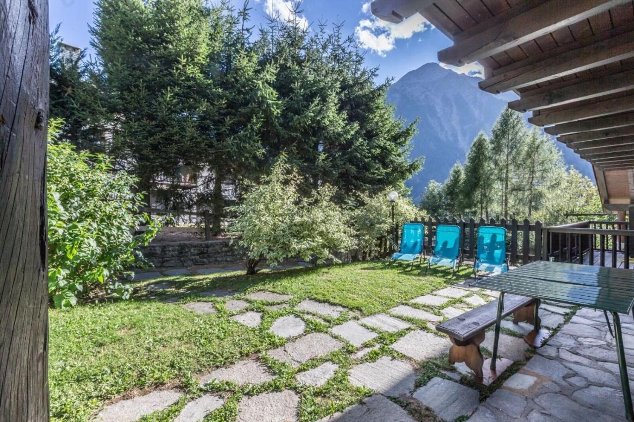 Altido Charming Apartments With Mountain Views And Green Backyard In Verrand Exterior photo