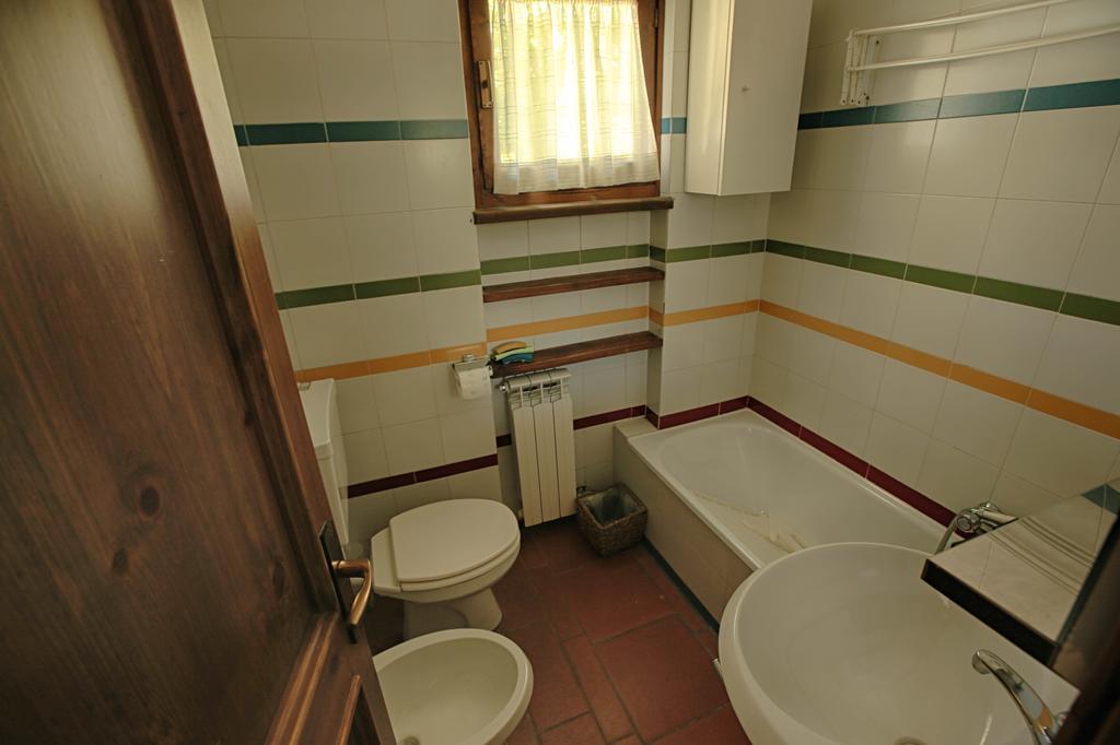 Altido Charming Apartments With Mountain Views And Green Backyard In Verrand Room photo