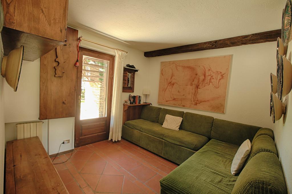 Altido Charming Apartments With Mountain Views And Green Backyard In Verrand Room photo